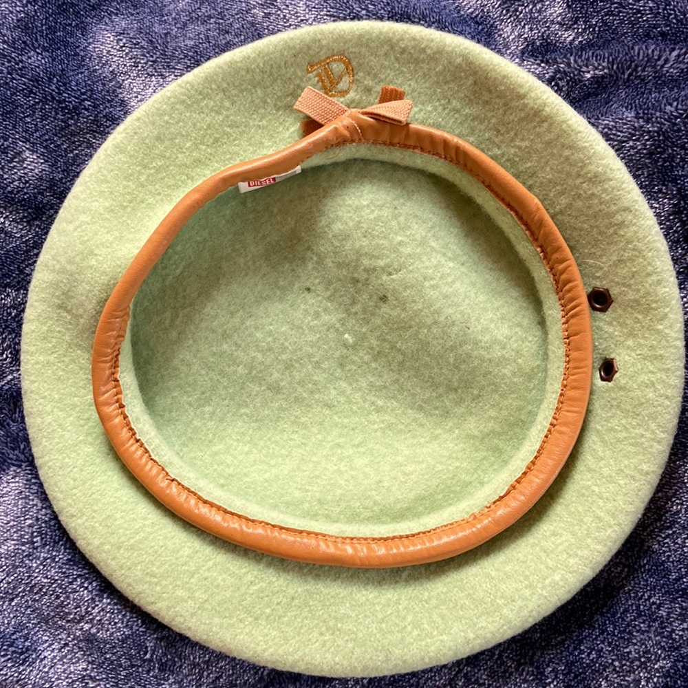 Diesel brand, light green wool beret